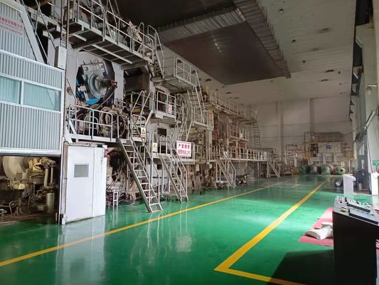 Renksiz Şeffaf Sıvı Kuru Mukavemet Ajanı 6 Ay Depolama Kararlılığı Viskozite 6000-10000cps Kağıt Üretim Süreci Kuru Mukavemet Katkı Maddeleri