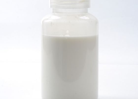 İyi bir fiyat. Profesyonel AKD Emülsiyon Nötr AKD Kağıt Boyutlandırma% 10 Gıda Sınıfı çevrimiçi